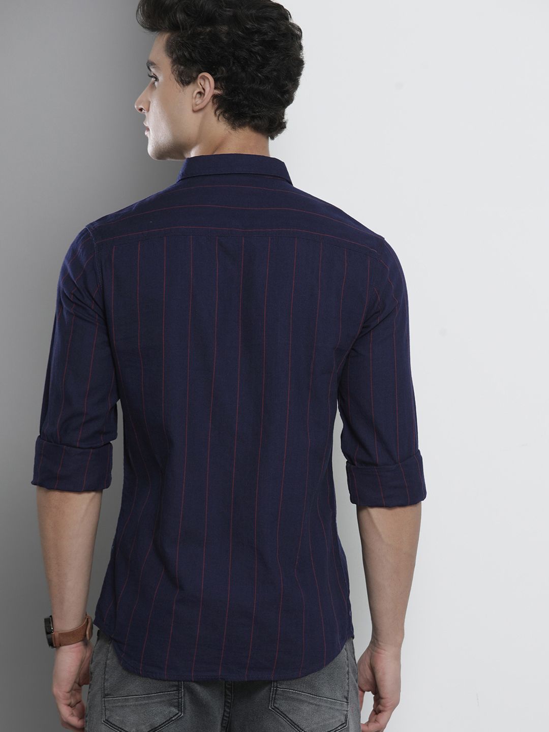 The Indian Garage Co Men Navy Blue Pinstripes Casual Shirt