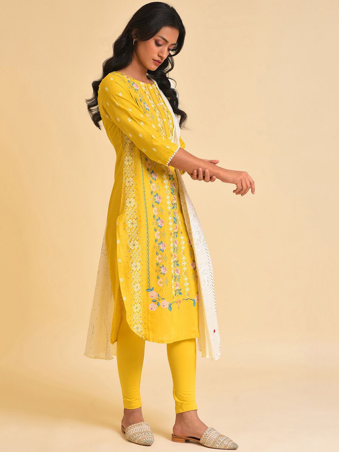 W Mustard Yellow & White Floral Printed Pure Cotton Kurta With Leggings & Dupatta