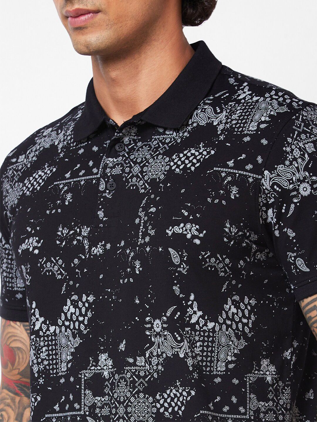 SPYKAR Abstract Printed Polo Collar Slim Fit T-shirt