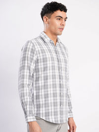 Bene Kleed Men Buffalo Checked Spread Collar Pure Cotton Casual Shirt