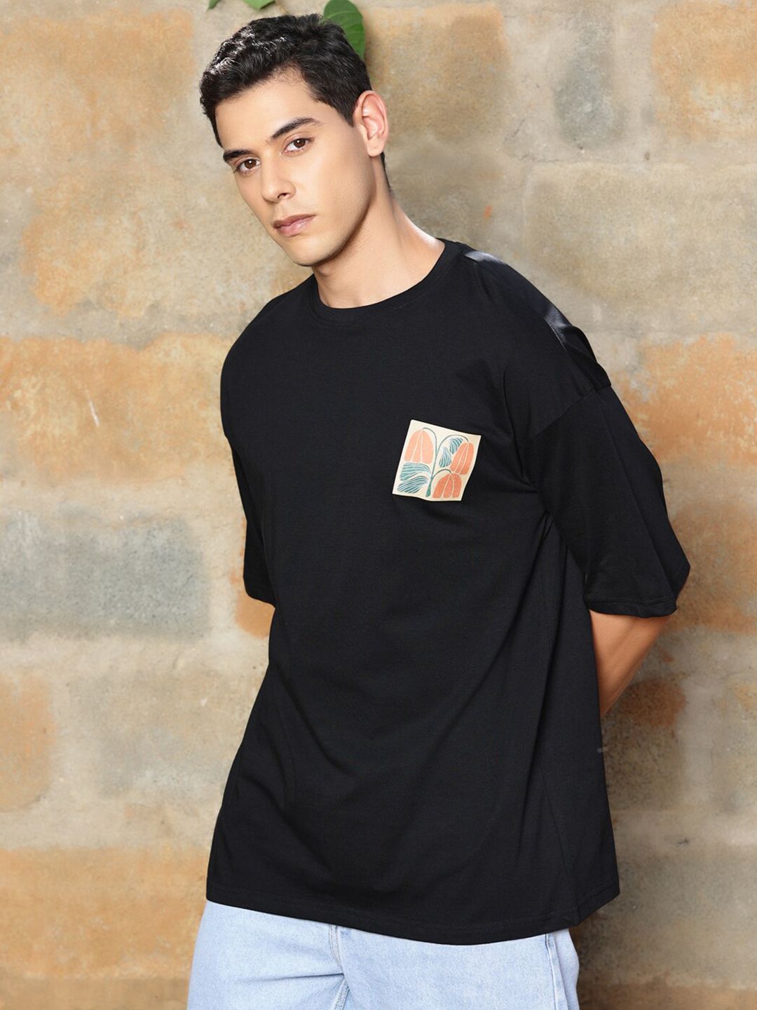 Thomas Scott Graphic Printed Drop-Shoulder Sleeves Oversized Pure Cotton T-shirt
