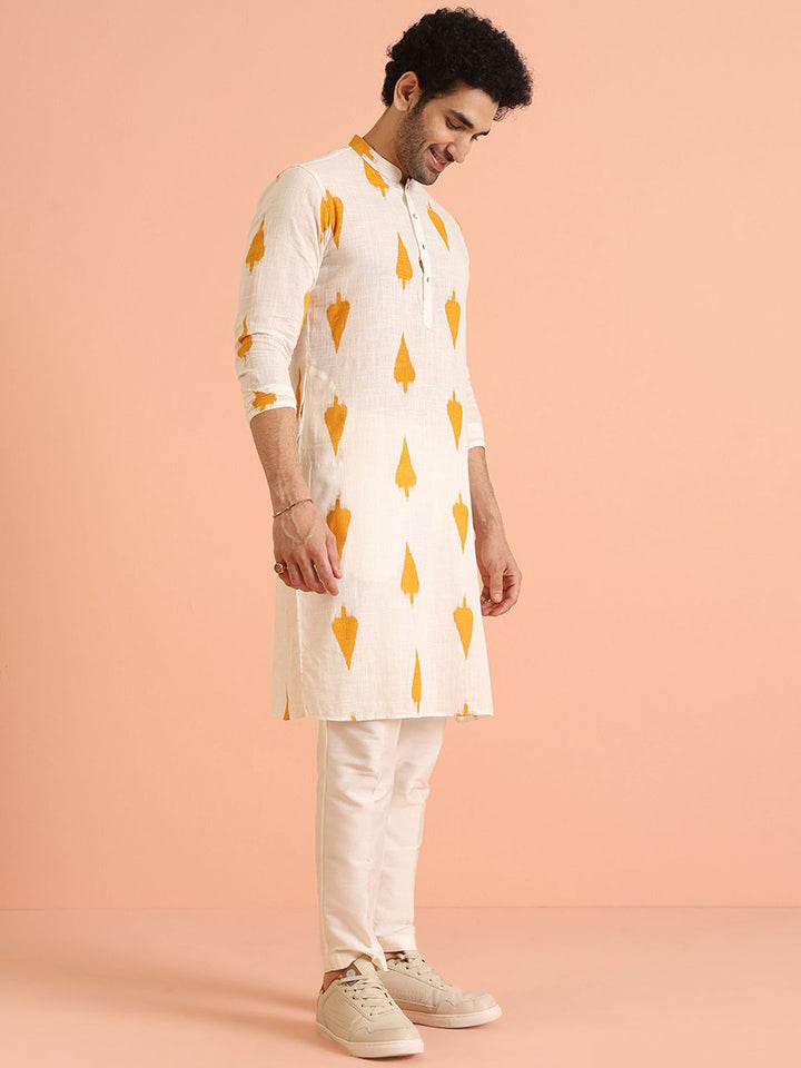 KISAH Men Printed Regular Kurta with Trousers Set