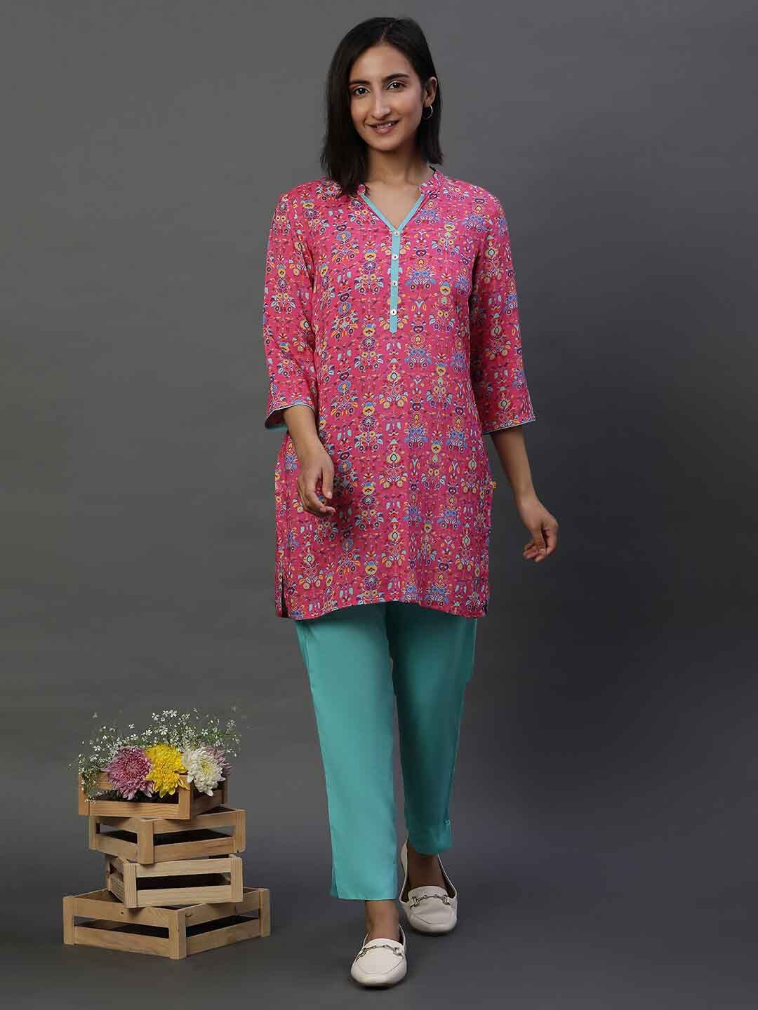 AURELIA Floral Printed Mandarin Collar Straight Kurti