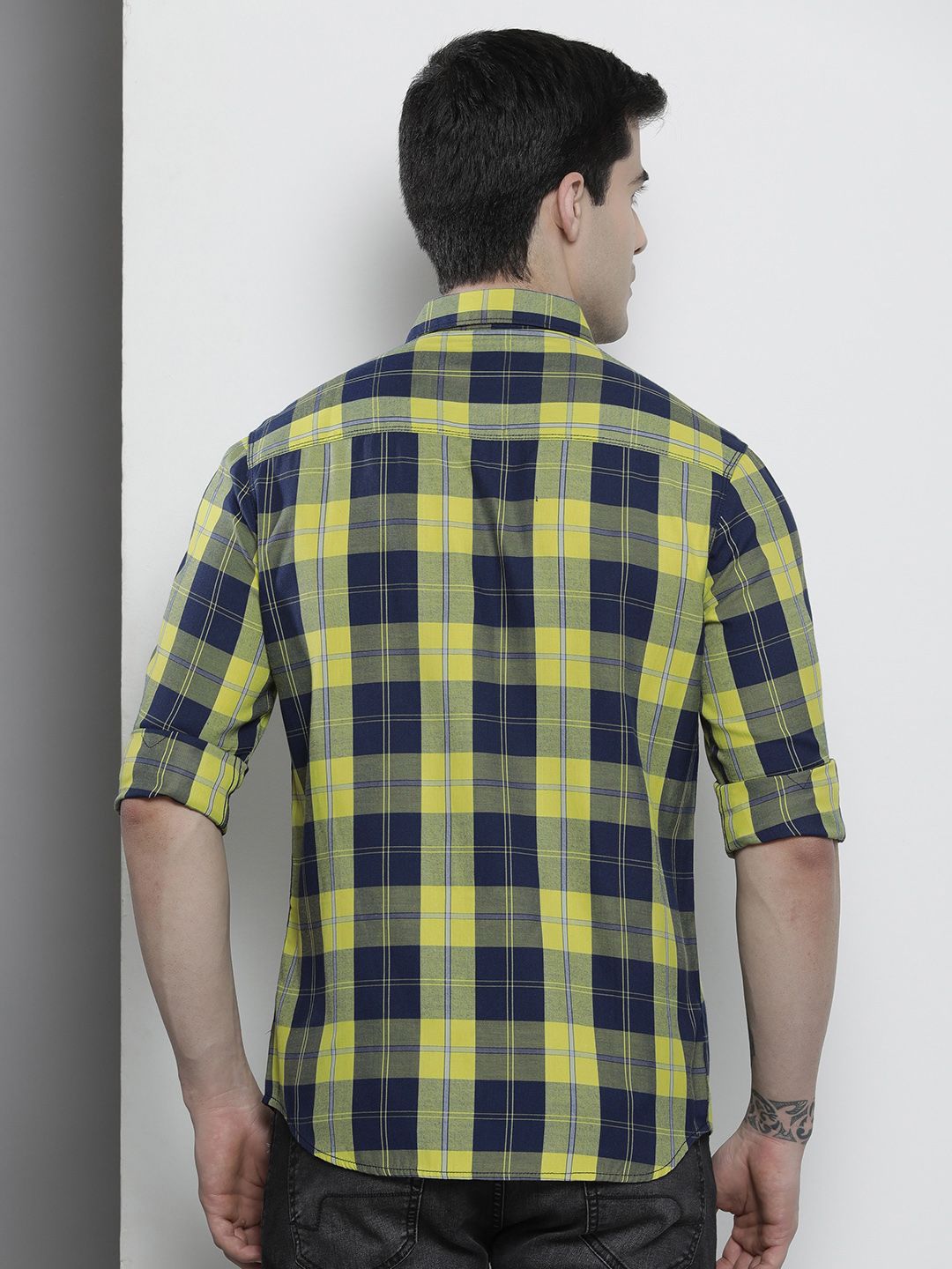 The Indian Garage Co Men Regular Fit Checked Casual Shirt