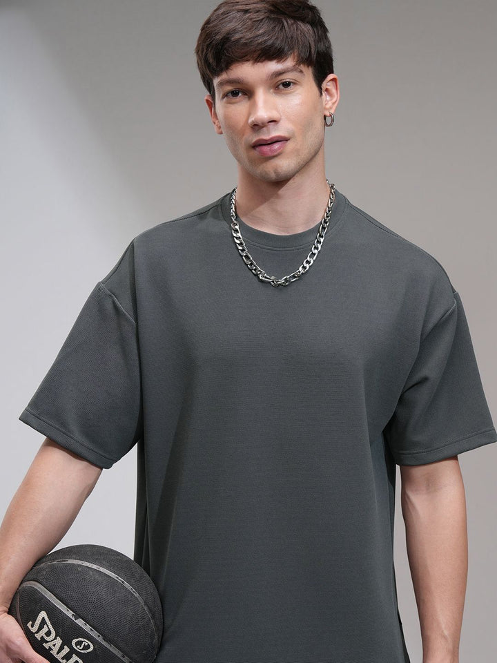 HIGHLANDER Men Solid Round Neck  Relaxed Fit T-shirt