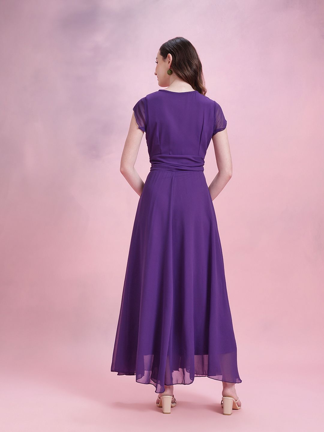 DressBerry V-Neck Maxi Dress