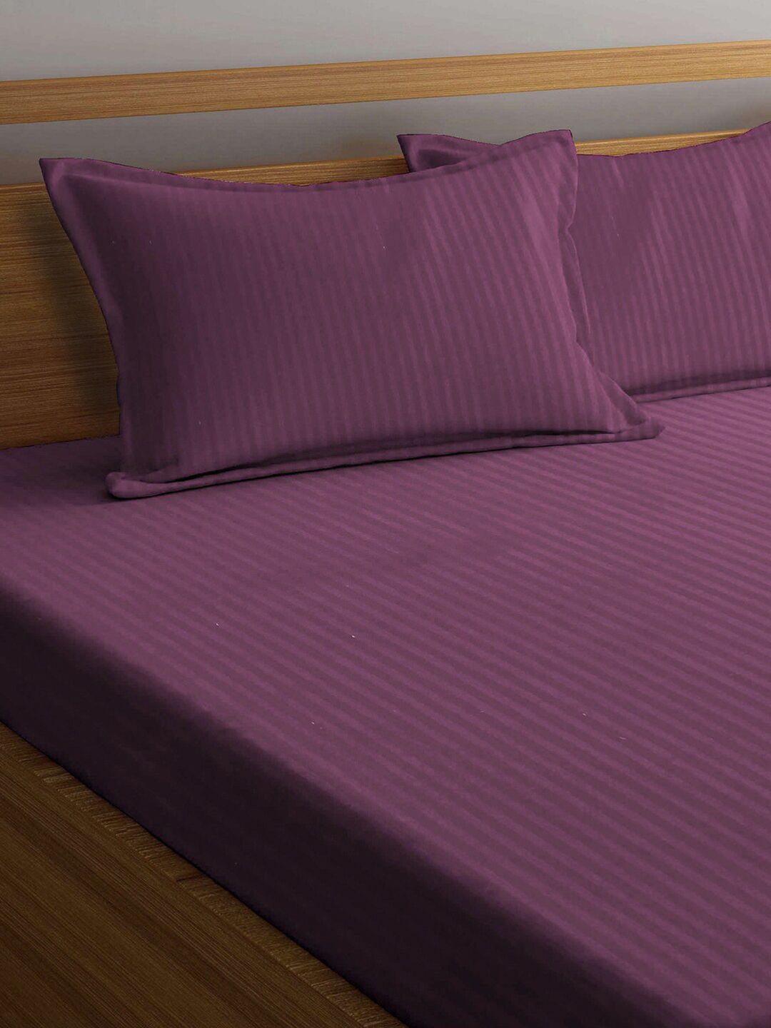 KLOTTHE Magenta Striped 300 TC King Bedsheet with 2 Pillow Covers