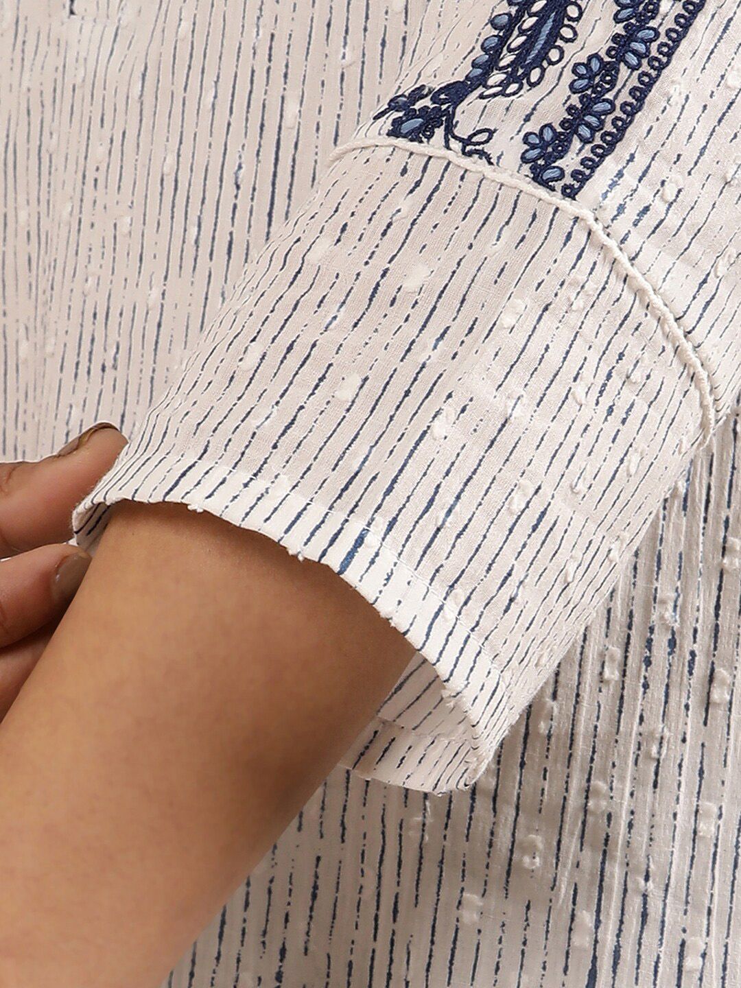 W Striped Thread Work Mandarin Collar Pure Cotton Kurta with Trousers