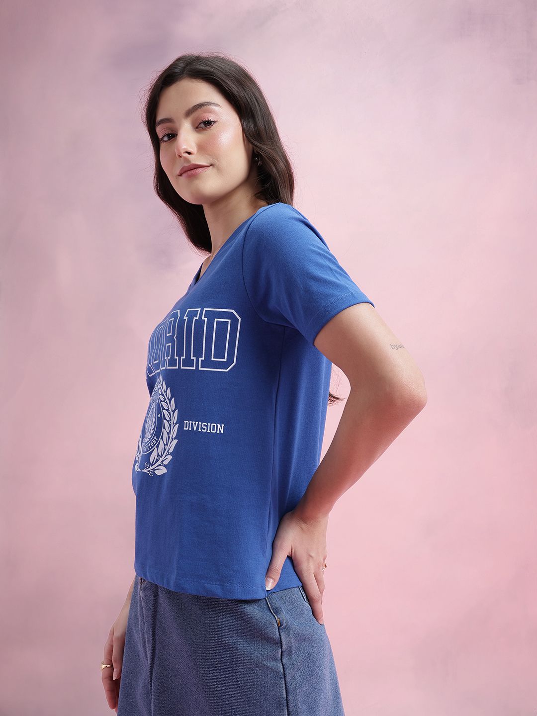 DressBerry Varsity Print V-Neck T-shirt