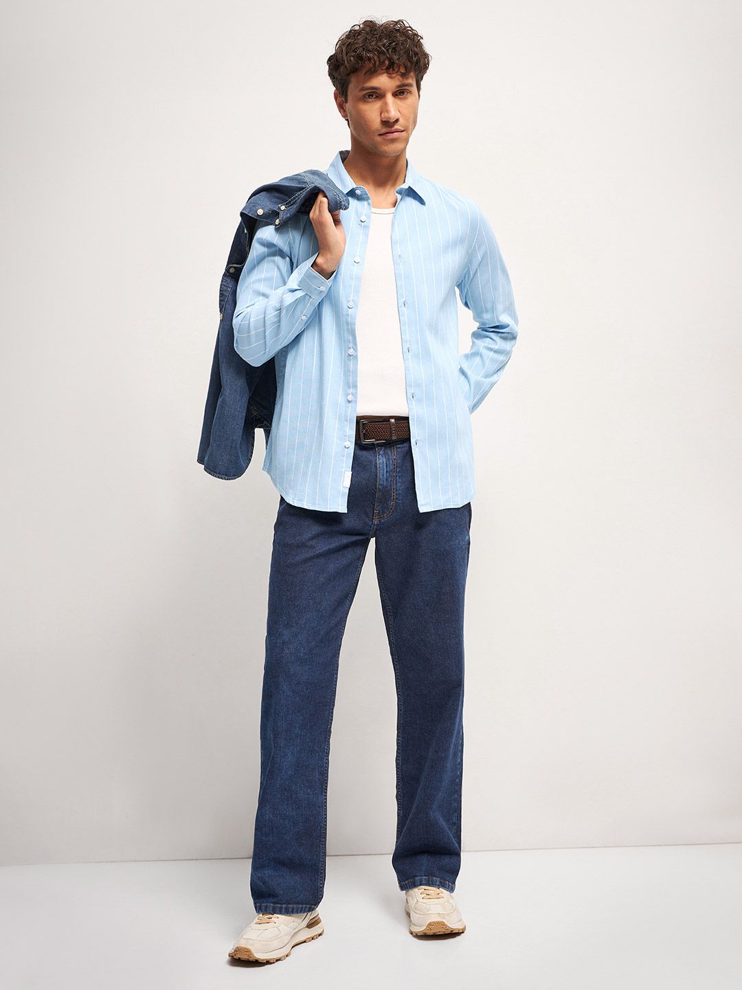 THE BEAR HOUSE Men Slim Fit Opaque Striped Casual Shirt