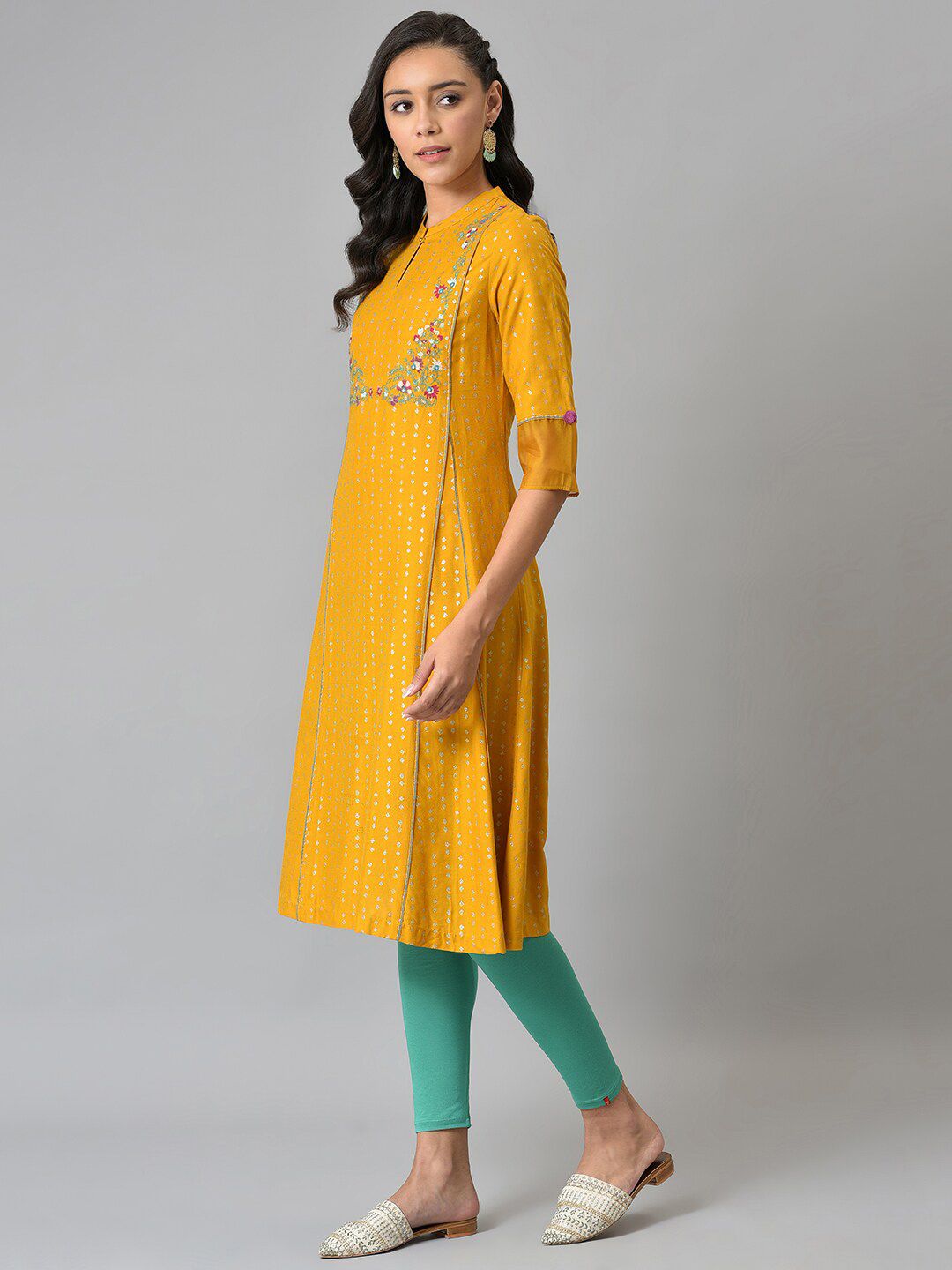 W Women Yellow & Turquoise Blue Floral Printed Thread Work Kurta