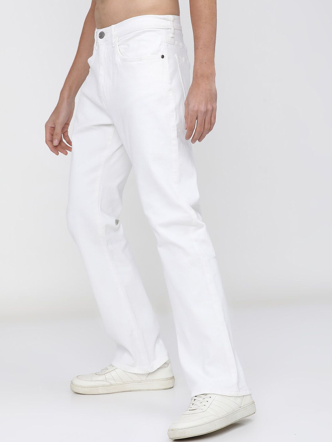 HIGHLANDER Men White Bootcut Low Distress Stretchable Jeans