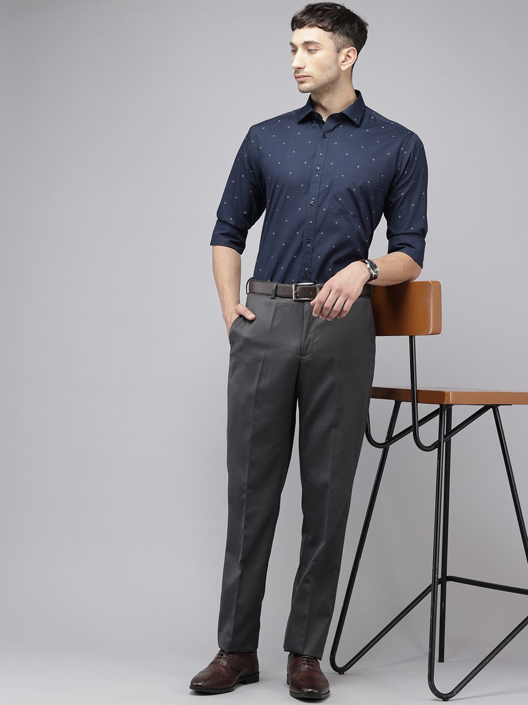Park Avenue Men Textured Formal Trousers