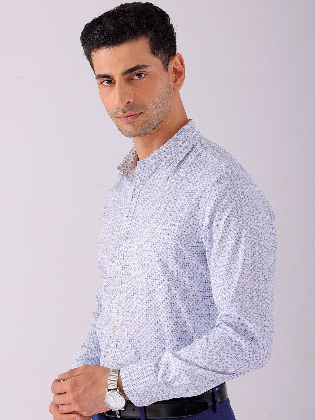 The Indian Garage Co. X Luxe Men Spread Collar Micro Ditsy Printed Slim Fit Formal Shirt