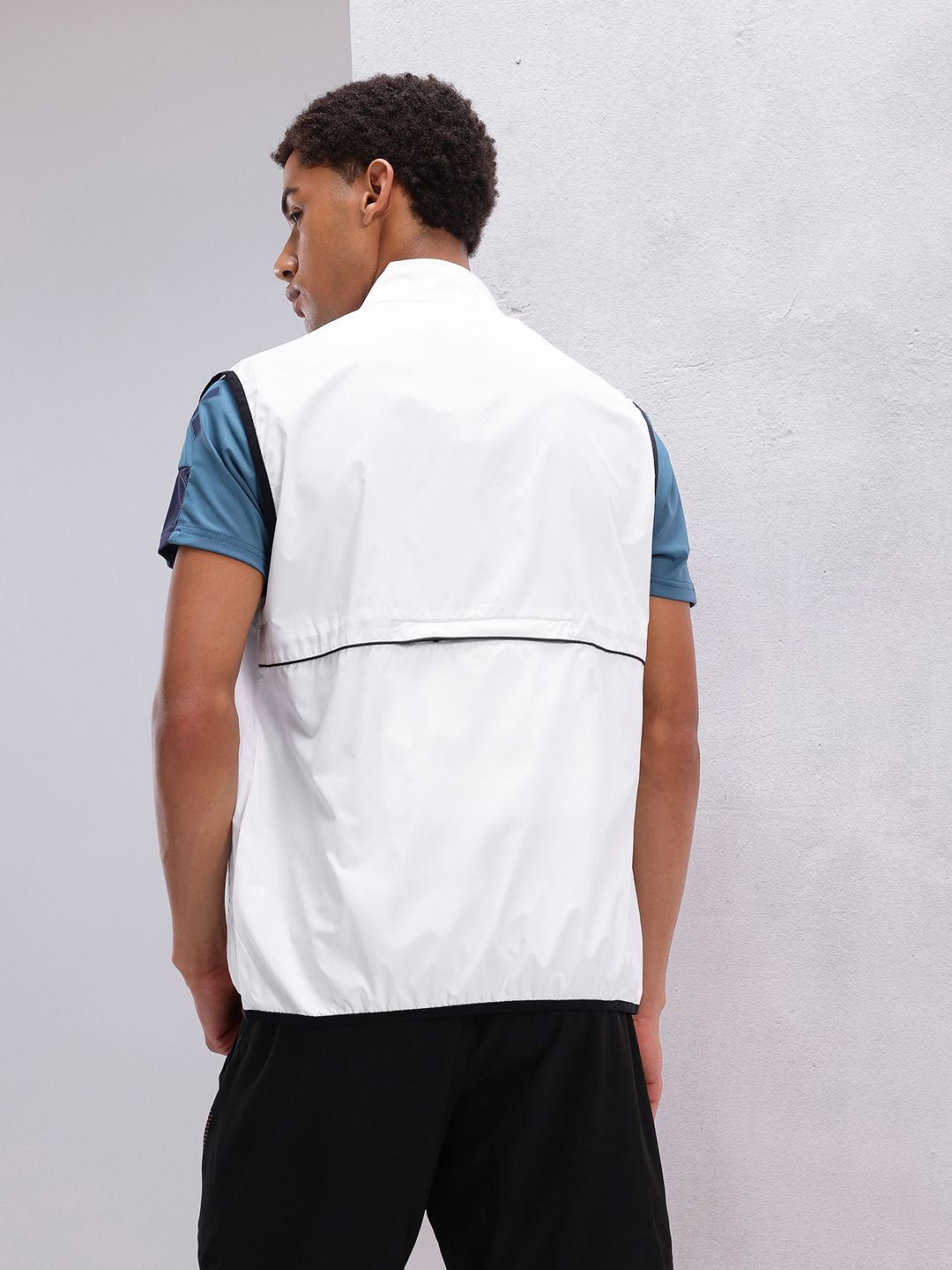 HRX by Hrithik Roshan Lightweight Rapid-Dry Running Gilet Jacket