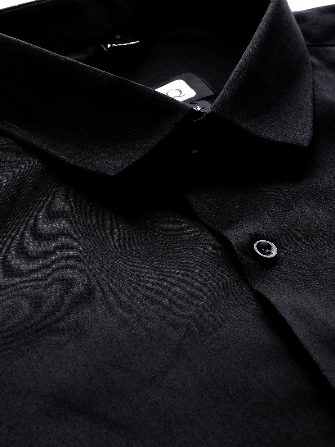 MANQ Men Black Slim Fit Solid Party Shirt