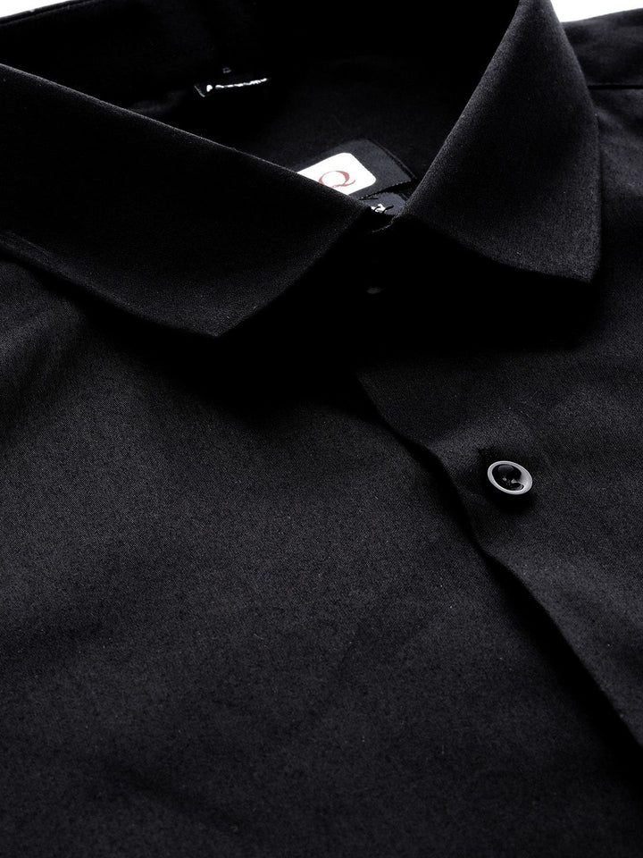 MANQ Men Black Slim Fit Solid Party Shirt
