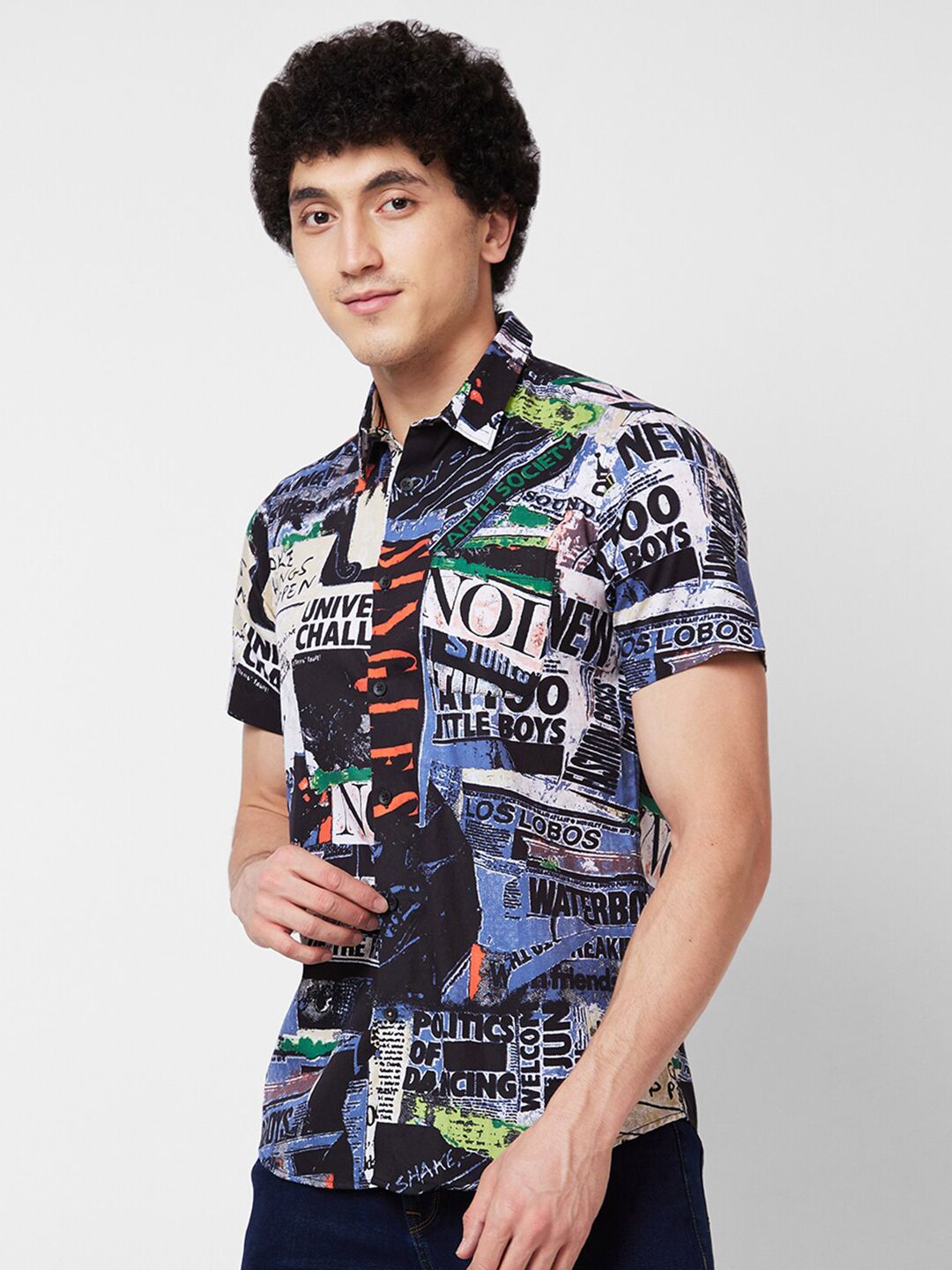 SPYKAR Spread Collar Short Sleeves Graphic Printed Cotton Casual Shirt