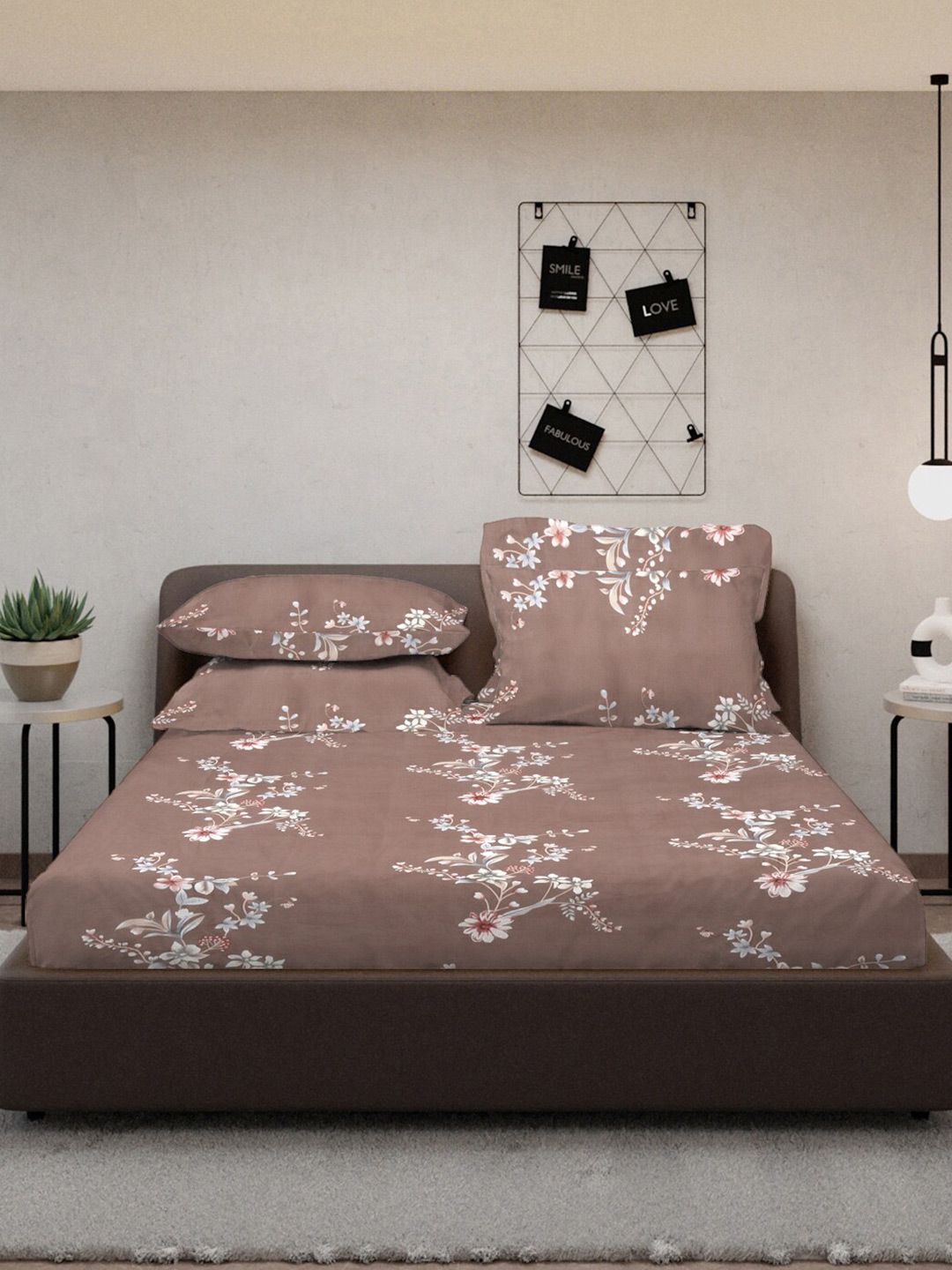 KLOTTHE Coklat & Pink Floral Printed 300 TC Dilengkapi Cadar King Double Dengan 4 Sarung Bantal