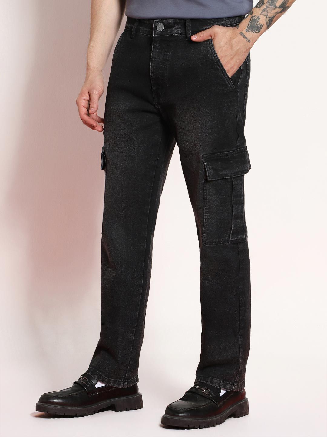 Urbano Fashion Men Black Regular Fit Washed Cargo Jeans With 6 Pockets Stretchable