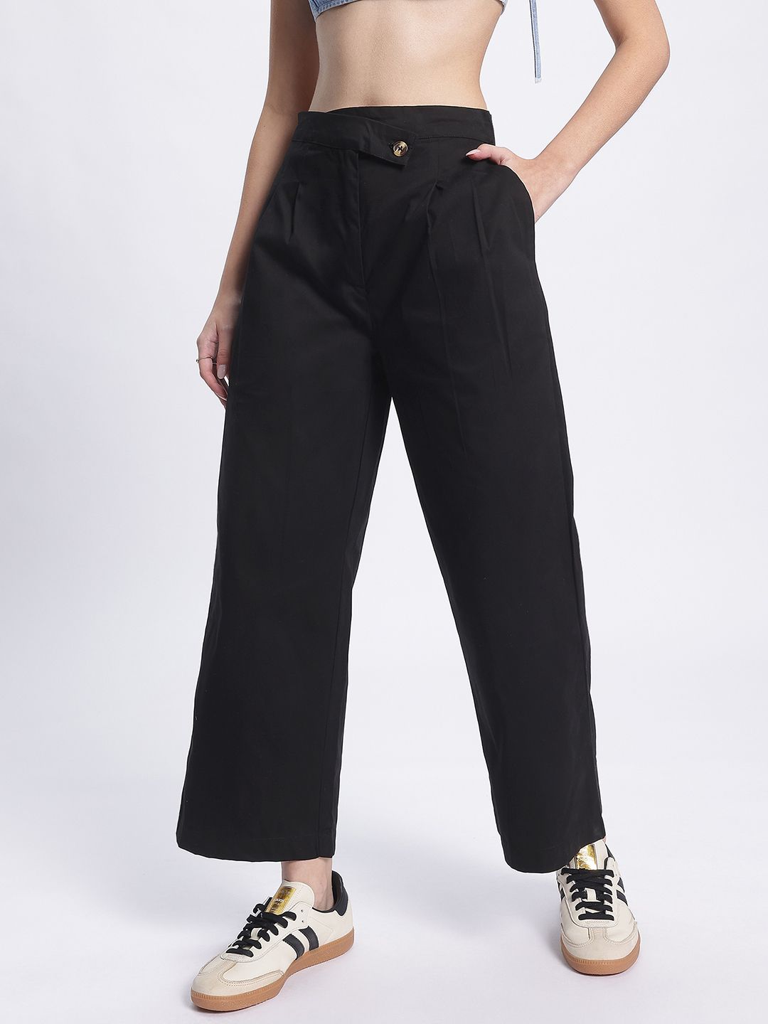 DressBerry Women Bold Basics Pleated Cropped Trousers