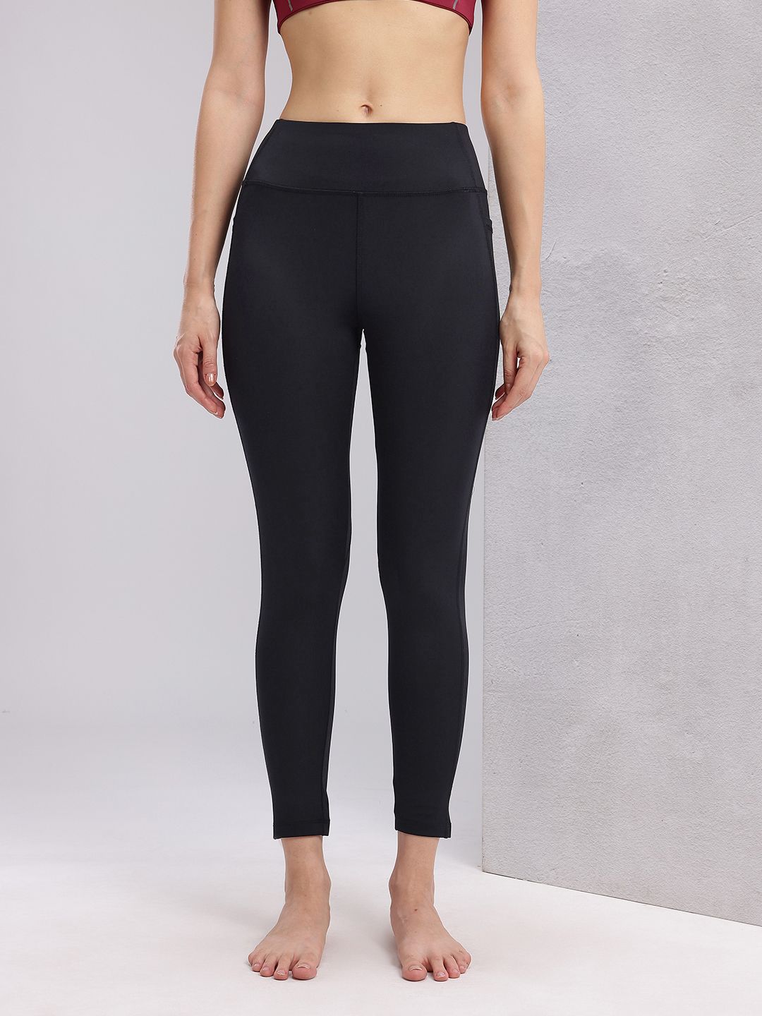 HRX by Hrithik Roshan Women Rapid-Dry Cropped Yoga Tights