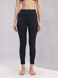 HRX by Hrithik Roshan Women Rapid-Dry Cropped Yoga Tights