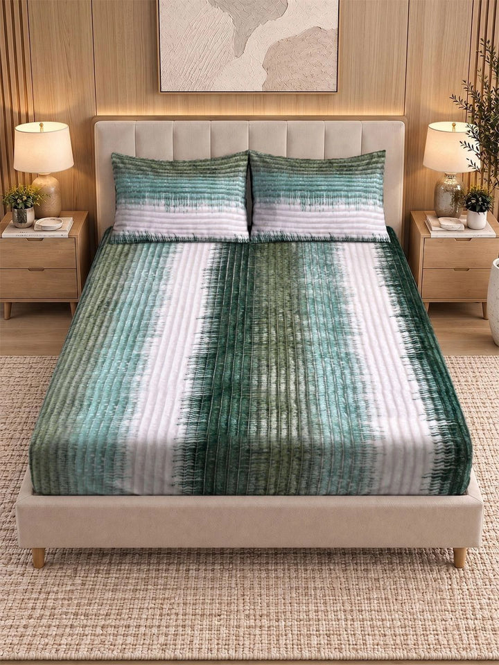 KLOTTHE Green & White Striped 300 TC King Bedsheet with 2 Pillow Covers