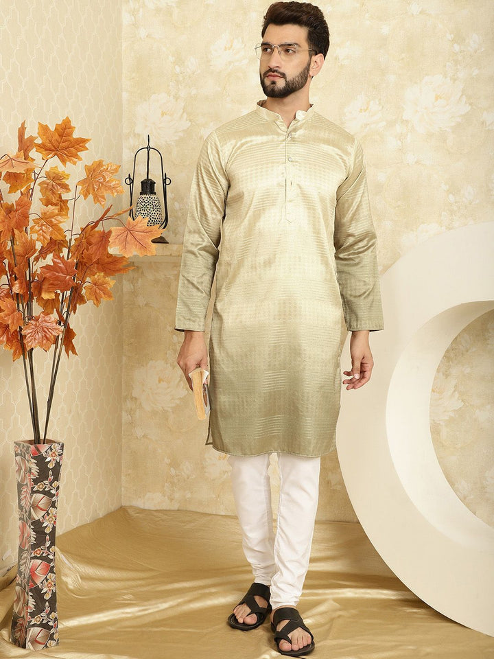 SOJANYA Rekaan Tenunan Kolar Kurta Lurus Dengan Pijama