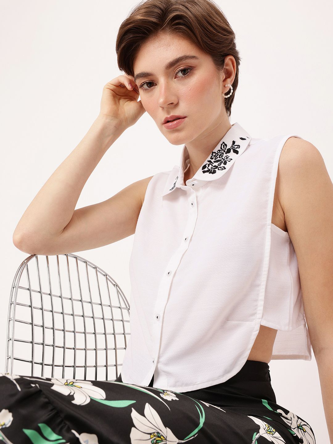 DressBerry Chic Charm Embroidered Sleeveless Crop Shirt