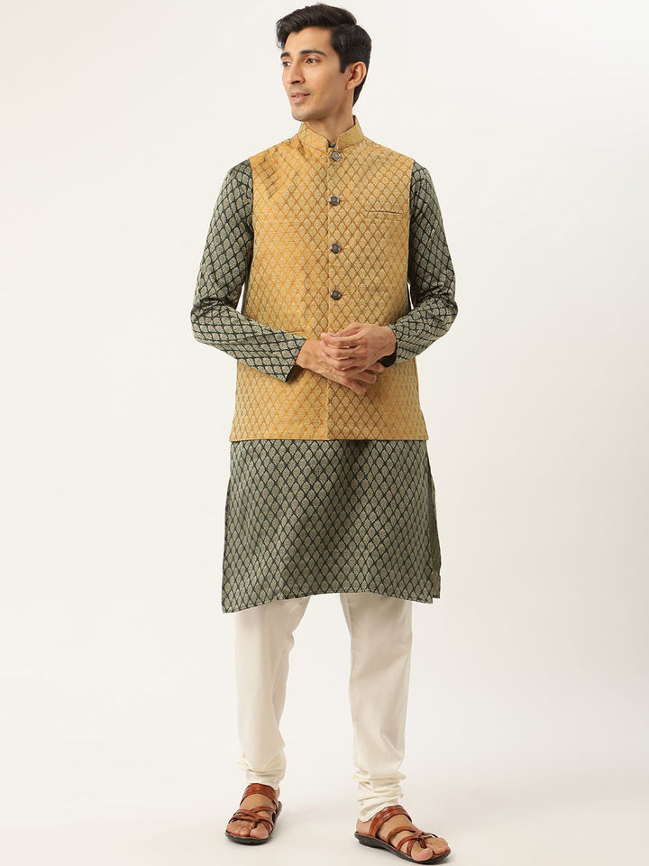 SOJANYA Kurta Motif Etnik Hijau & Kuning Mustard Lelaki dengan Jaket Churidar & Nehru