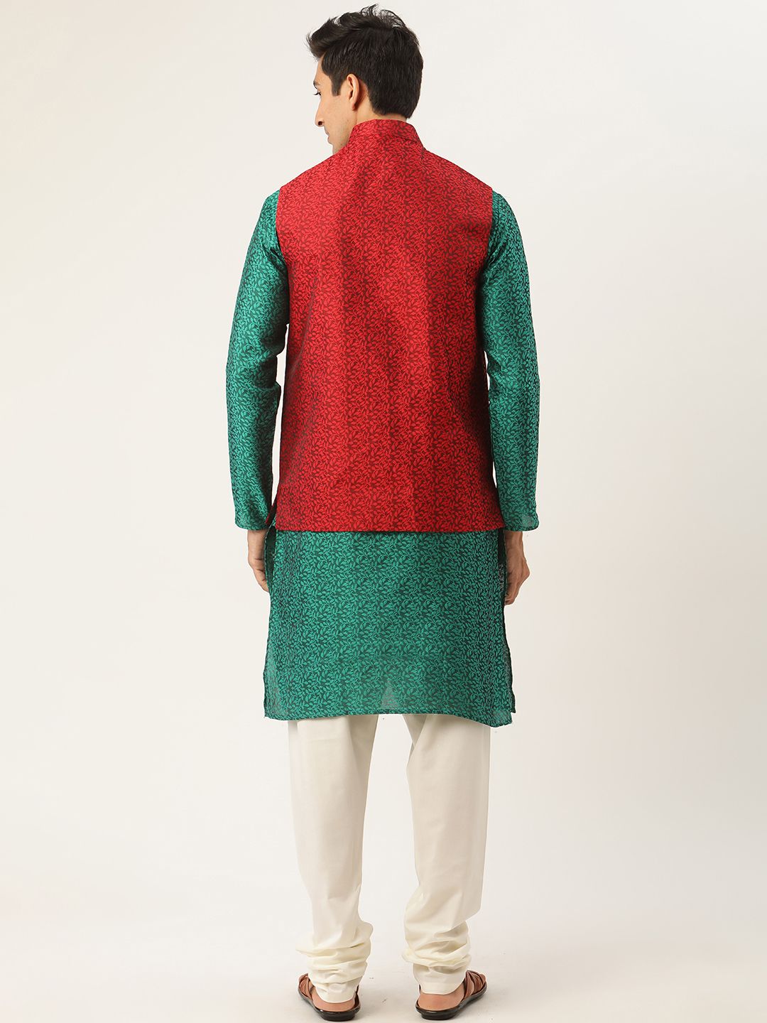 SOJANYA Men Green & Red Ethnic Motifs Woven Design Kurta with Churidar & Nehru Jacket