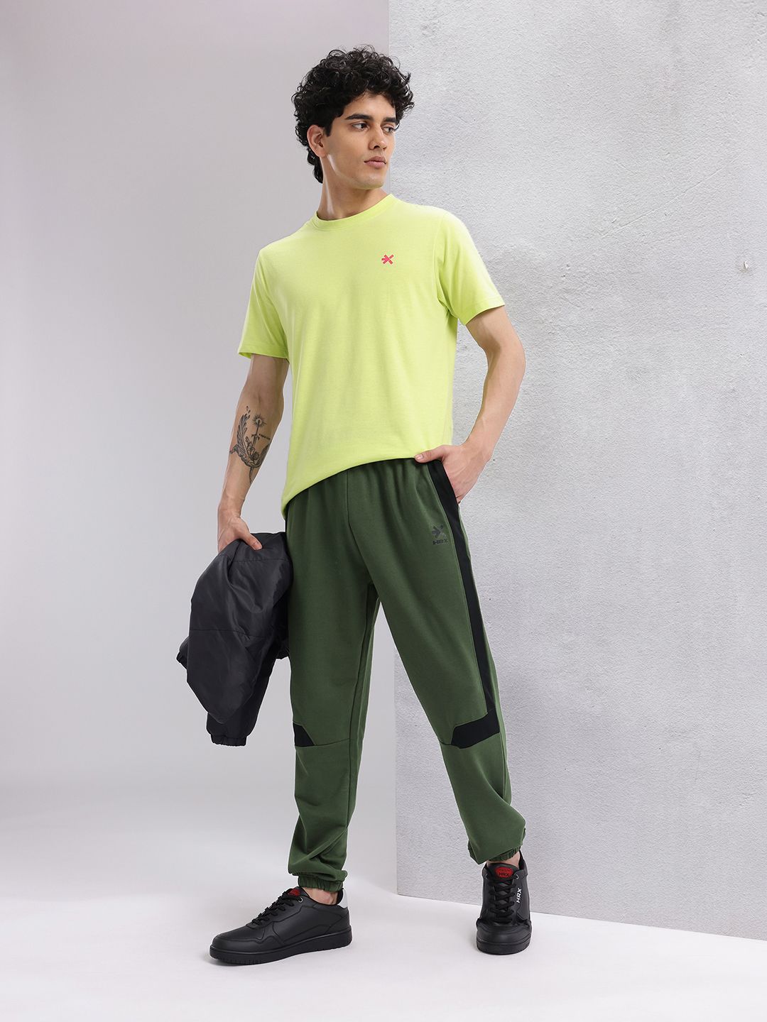HRX by Hrithik Roshan Men Solid Joggers
