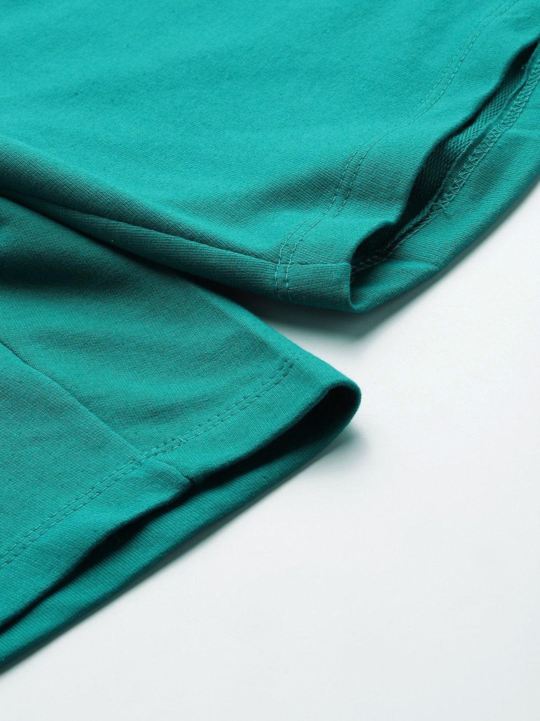 The Indian Garage Co Men Bugs Bunny Printed Loose Fit Shorts