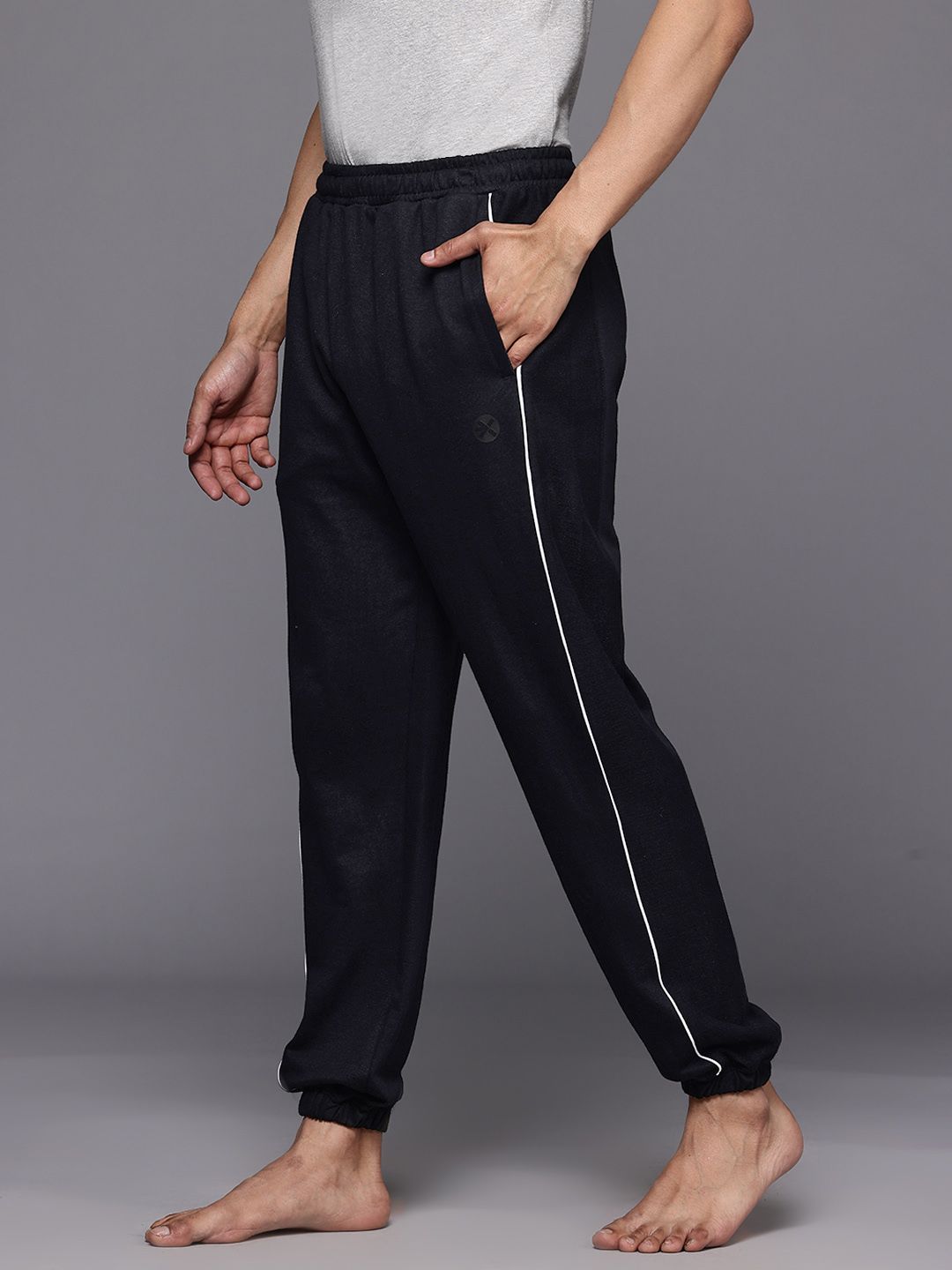 HRX by Hrithik Roshan Men Contrast Piping Detailed Yoga Joggers