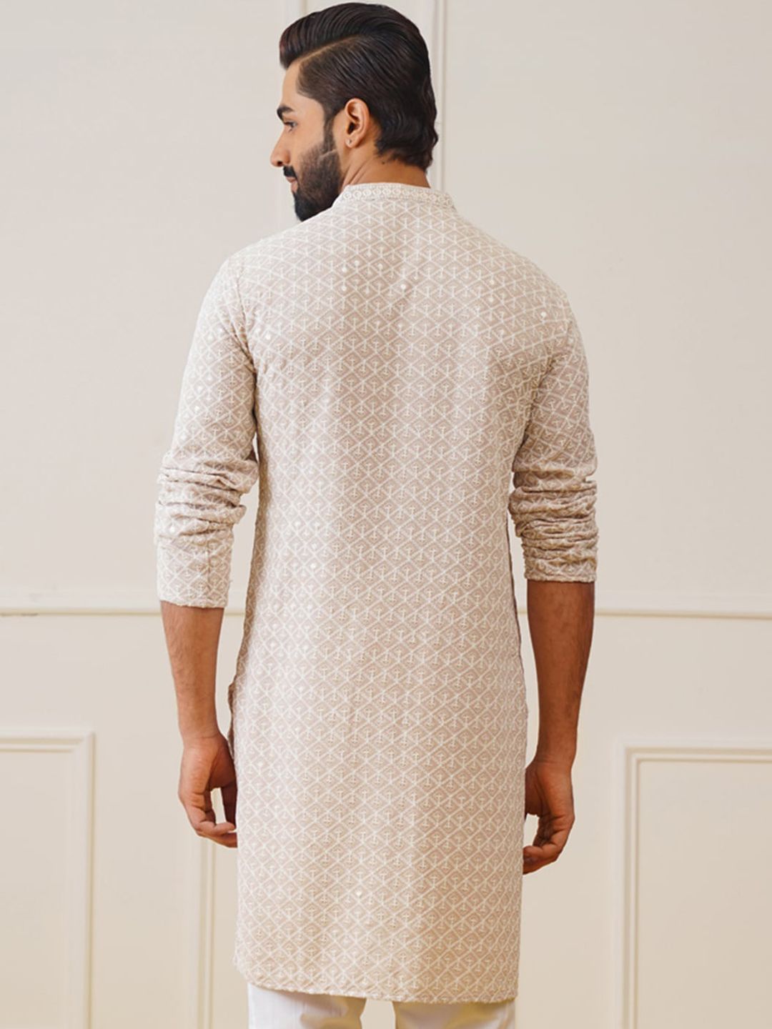 Jompers Ethnic Motifs Embroidered Mandarin Collar Straight Pure Cotton Straight Kurta