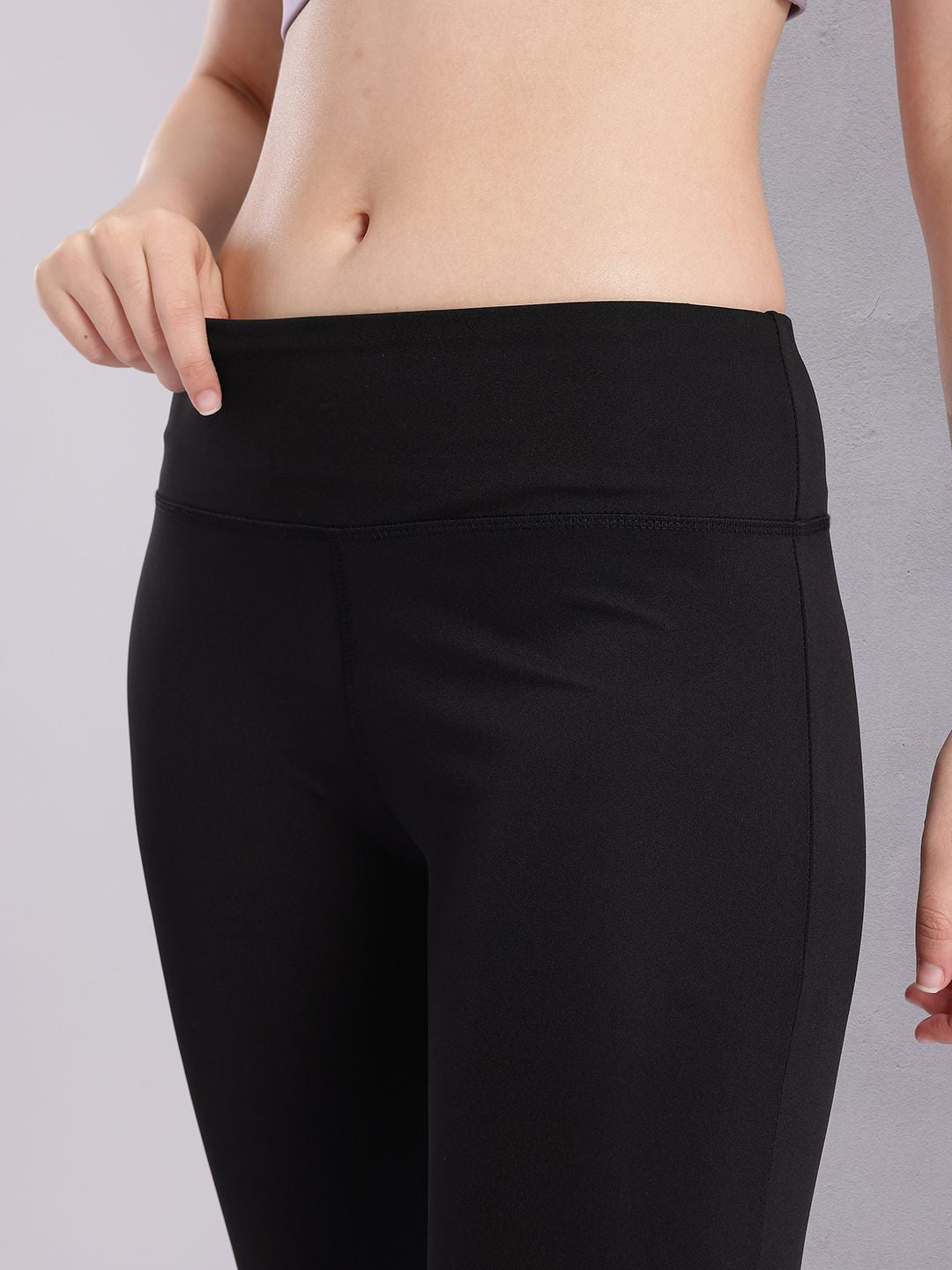 HRX by Hrithik Roshan Women Colourblock Rapid-Dry Cropped Running Tights