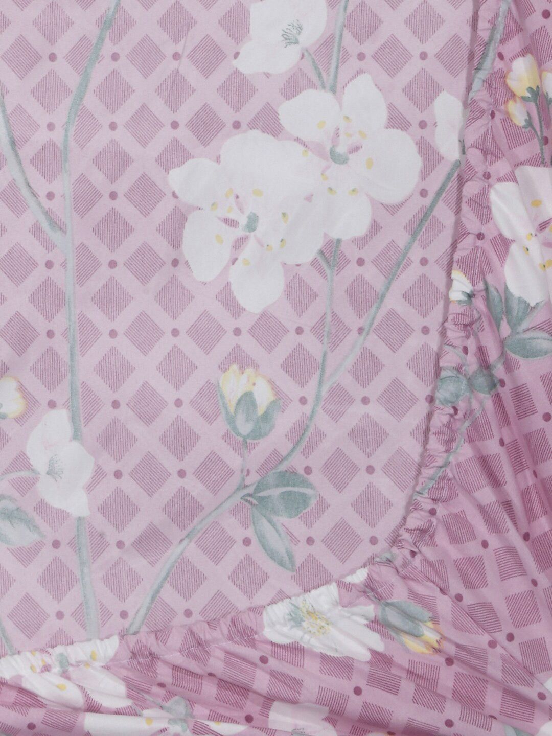 KLOTTHE Purple & White Floral-Printed 300TC Fitted Double Bedsheet With 2 Pillow Covers