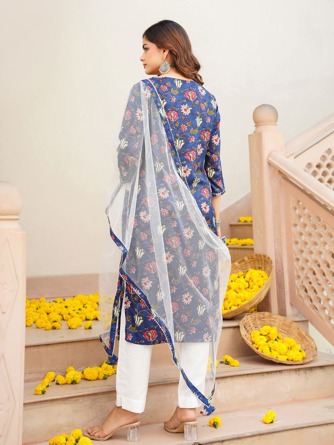 KALINI Floral Printed Gotta Patti Detail Straight Kurta & Trousers With Dupatta