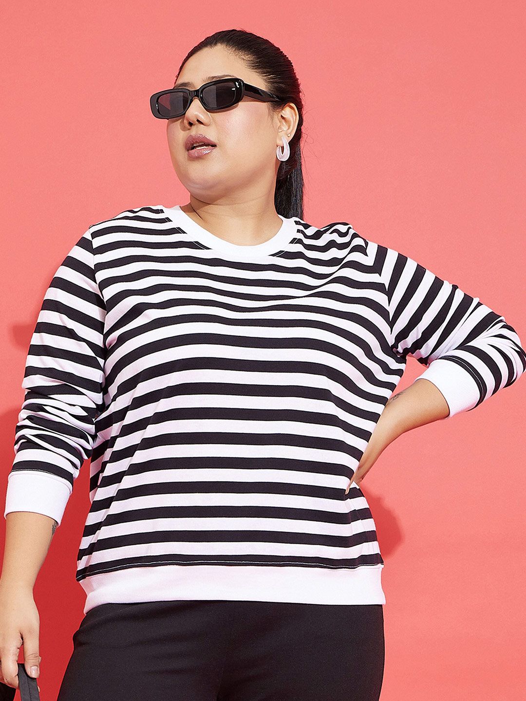 SASSAFRAS Curve Plus Size Striped Sweatshirt