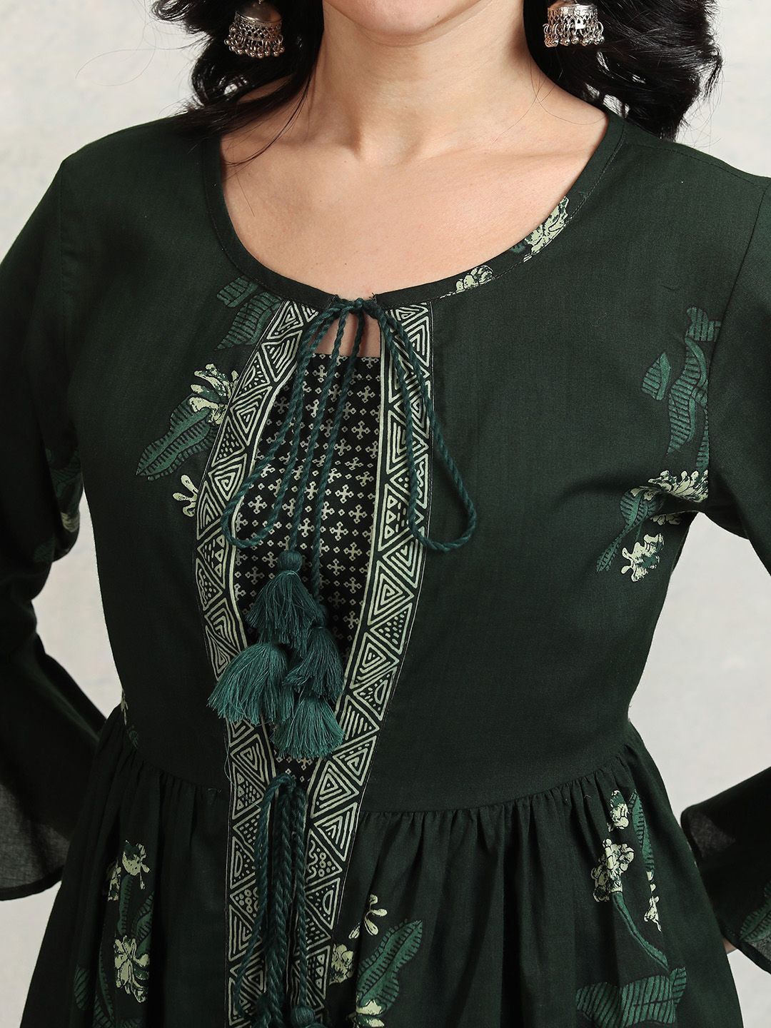 Vishudh Teal Green Printed Shoulder Straps Pure Cotton Top With Trouser And Jacket