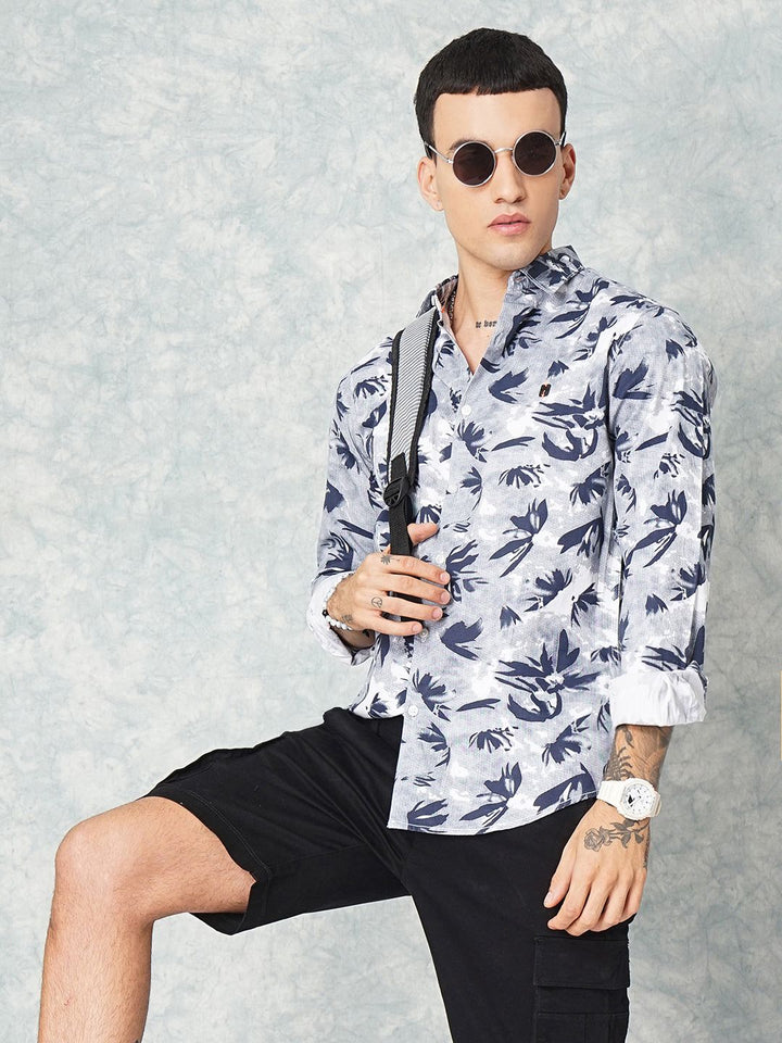 The Indian Garage Co Men White & Navy Blue Slim Fit Printed Casual Shirt