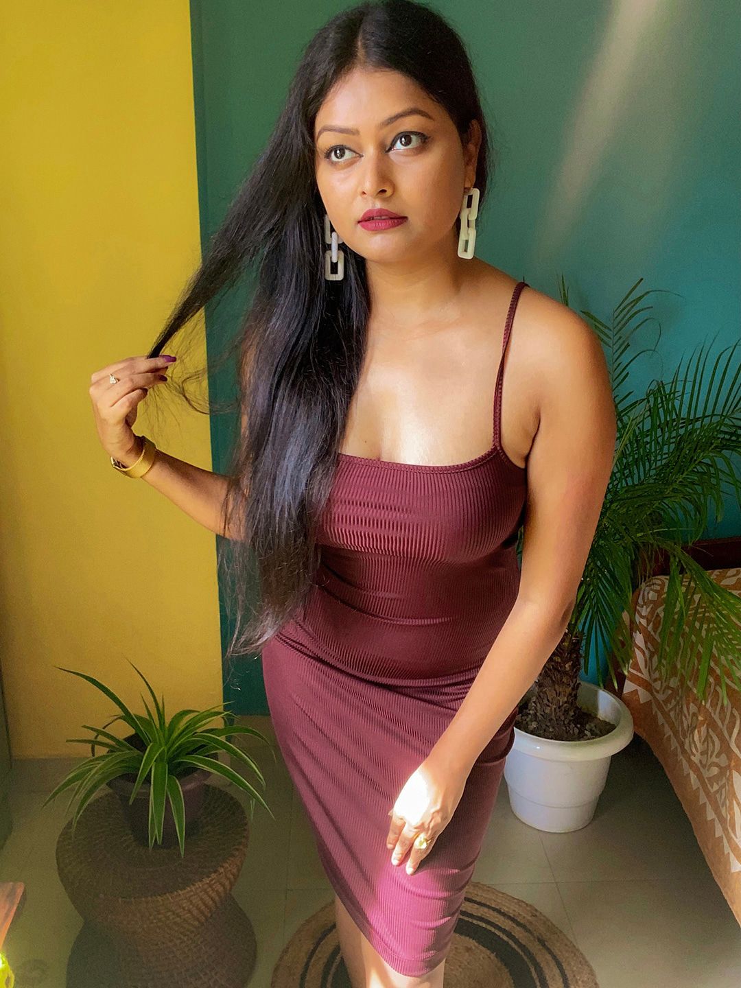 Tokyo Talkies Burgundy Sheath Dress