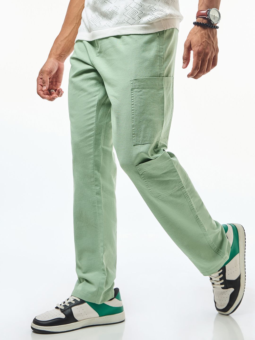 Bewakoof Men's Green Cargo Linen Pants