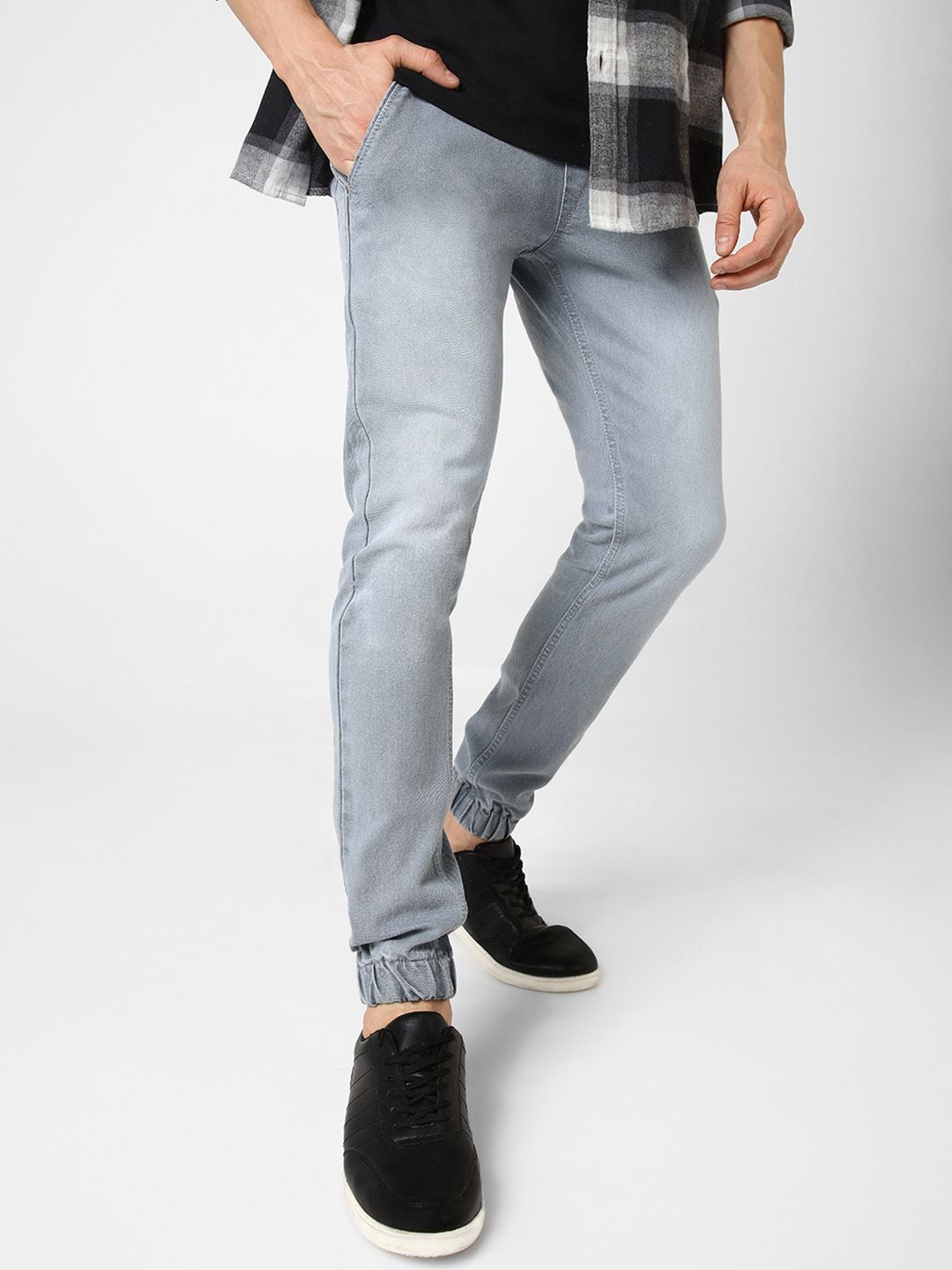 Urbano Fashion Men Grey Jogger Fit Mid-Rise Clean Look Stretchable Jeans