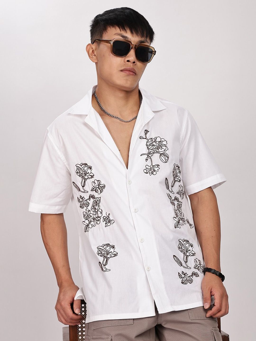 Eszett Men Floral Printed Casual Shirt