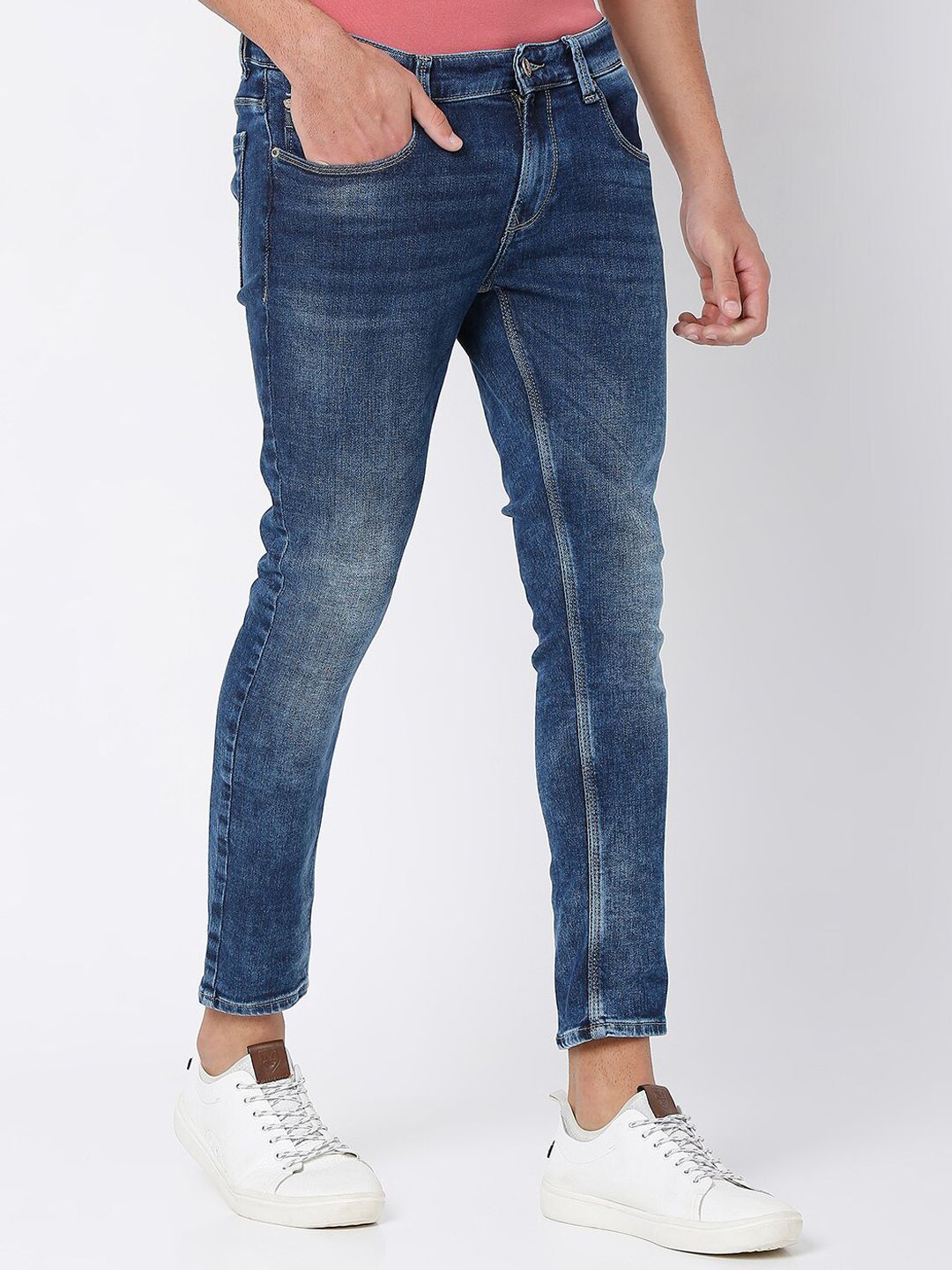 SPYKAR Men Blue Kano Slim Fit Low Distress Light Fade Jeans
