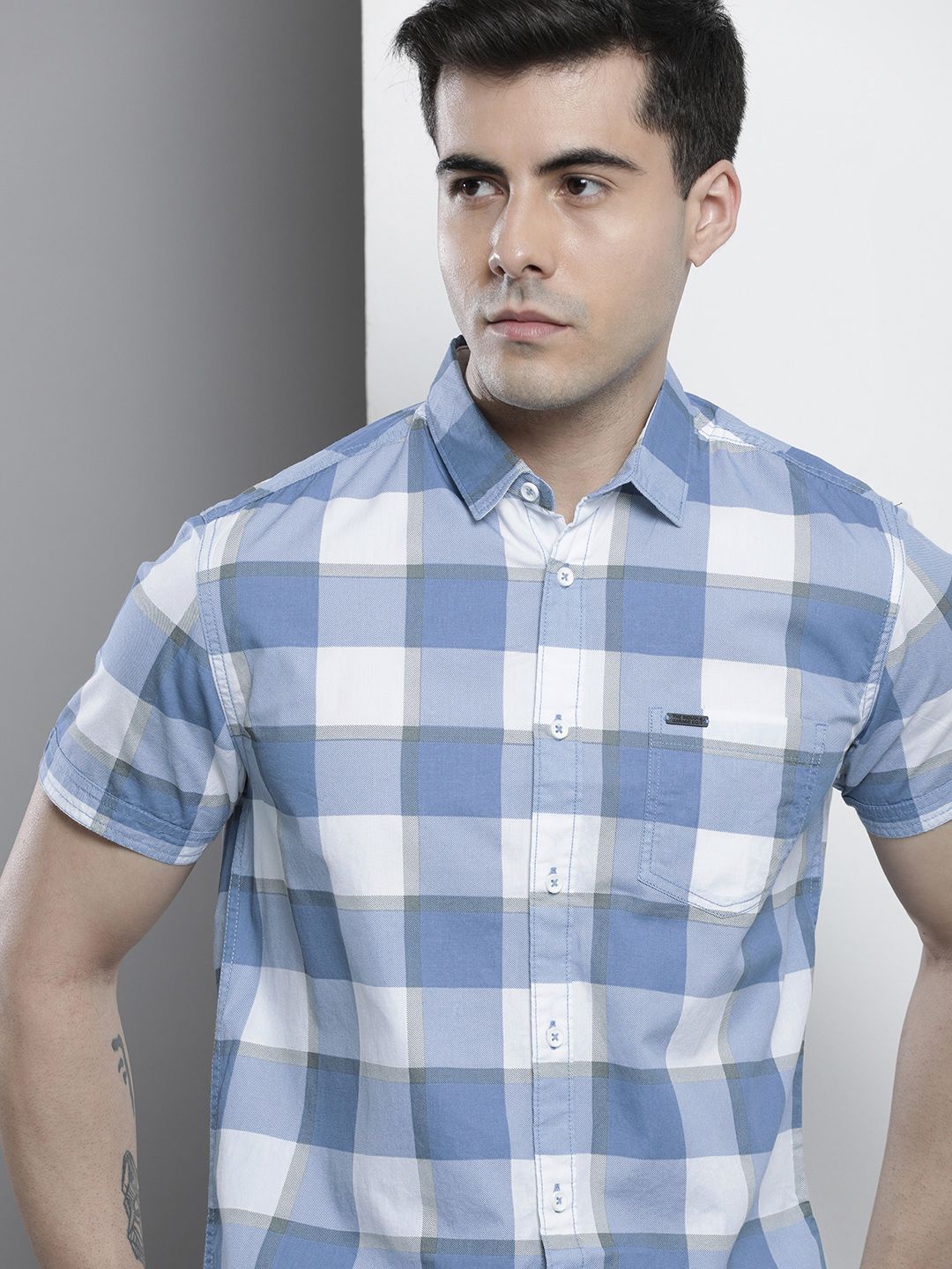 The Indian Garage Co Men Windowpane Checked Casual Shirt