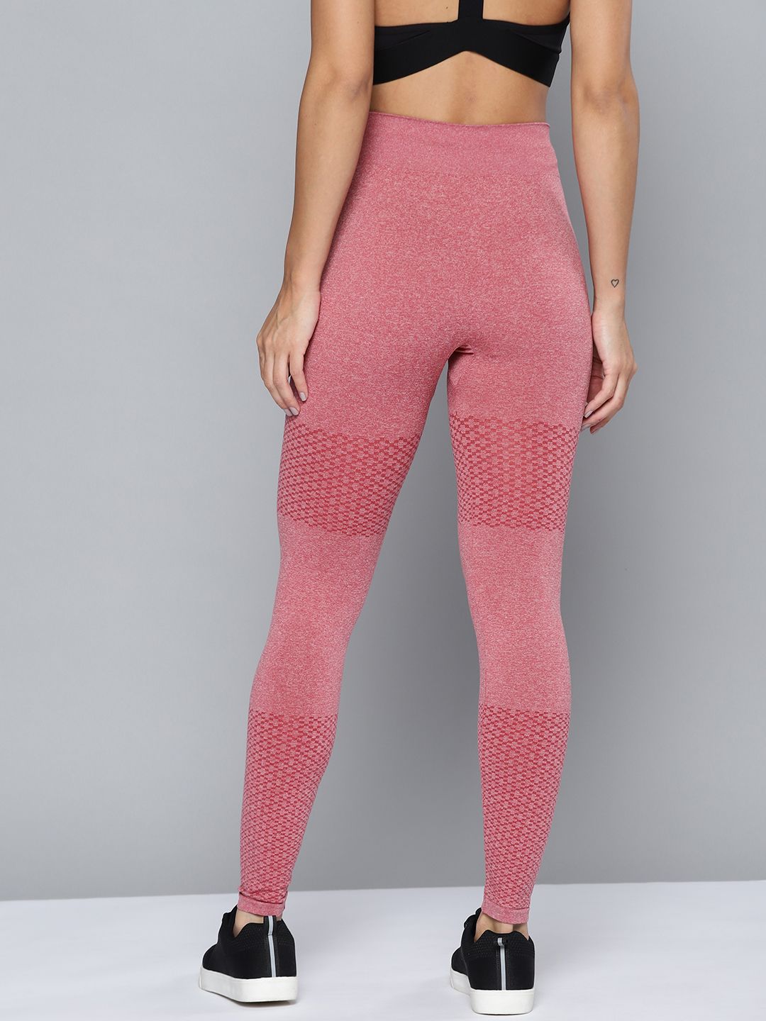 HRX by Hrithik Roshan Women Mauve Solid Rapid Dry Seamless Yoga Tights