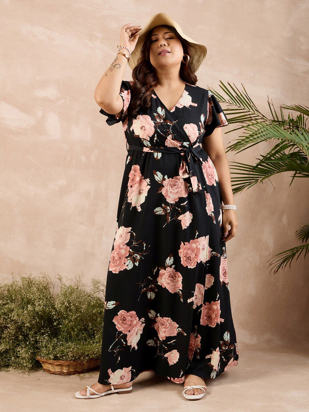Berrylush Curve Black Floral Print Belted Maxi Dress